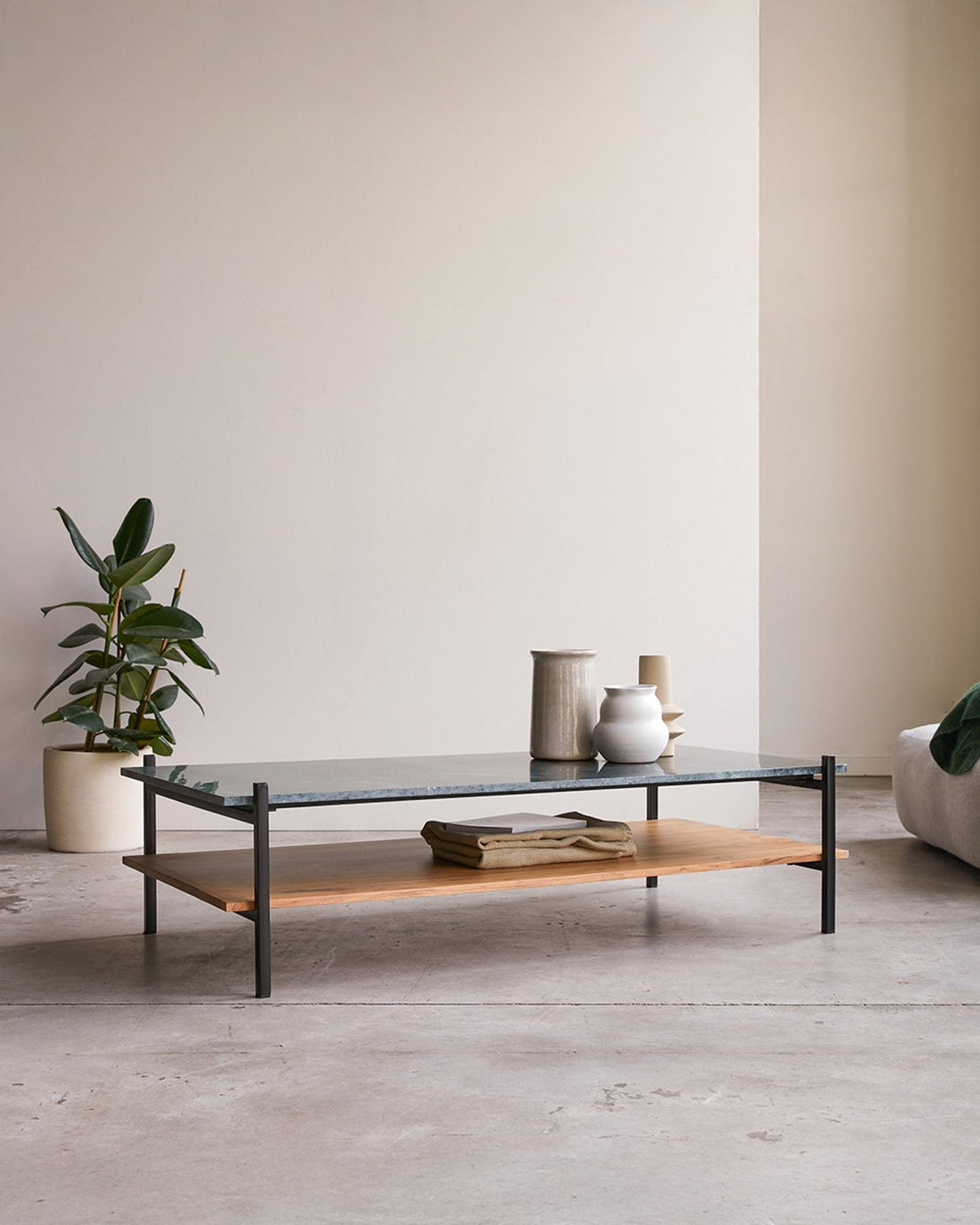 Daniska Modern Coffee Table - Linerora