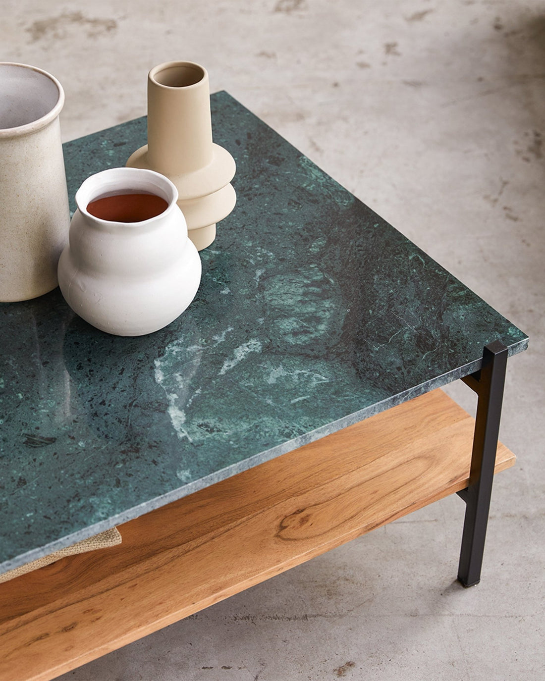 Daniska Modern Coffee Table - Linerora