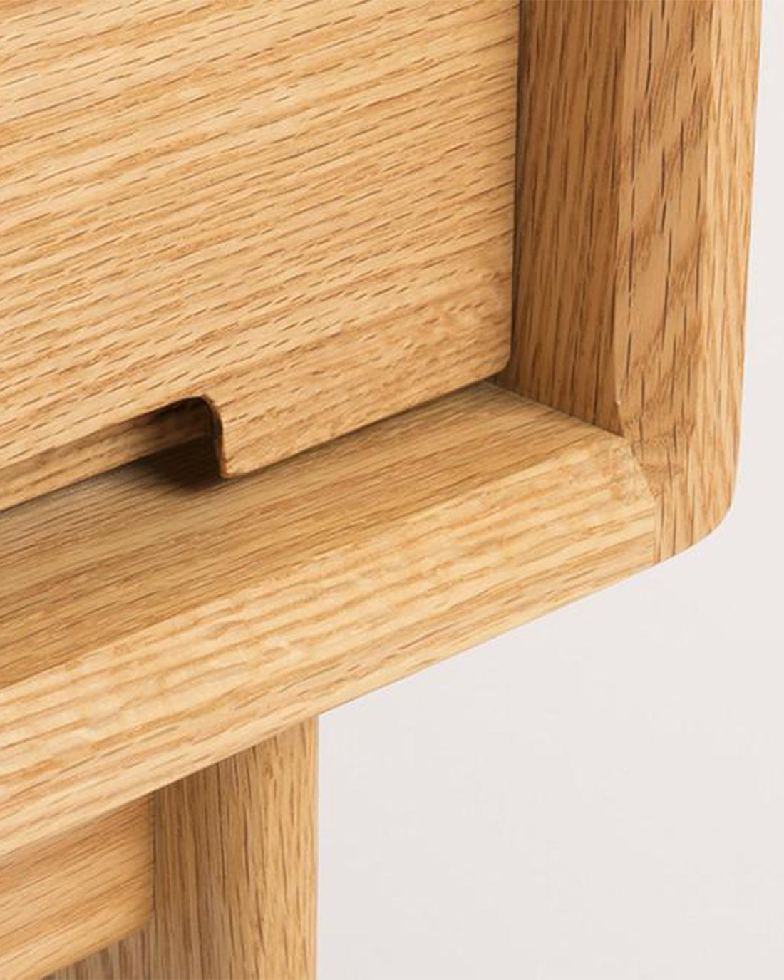 Kaff'al Bedside Table - Linerora