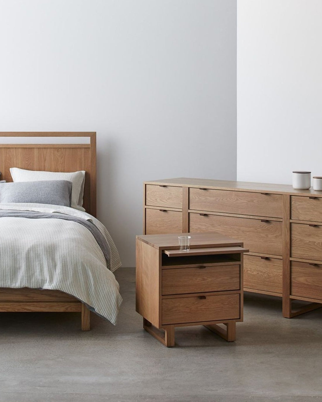 Kalon Bedside Table - Linerora