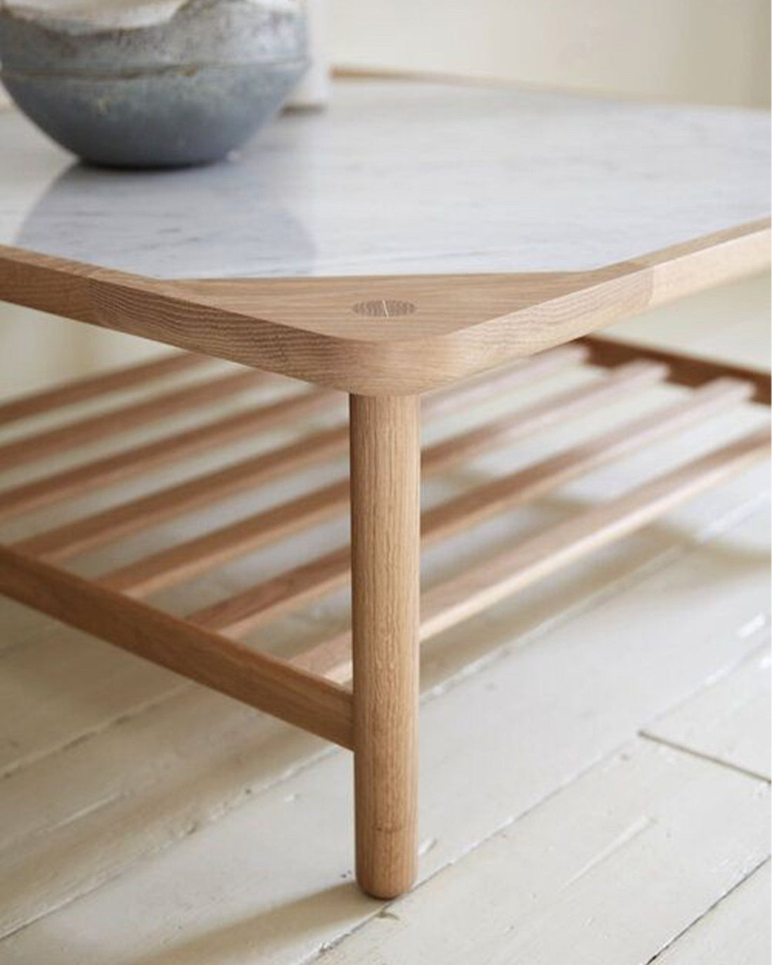 Kargi Modern Coffee Table - Linerora