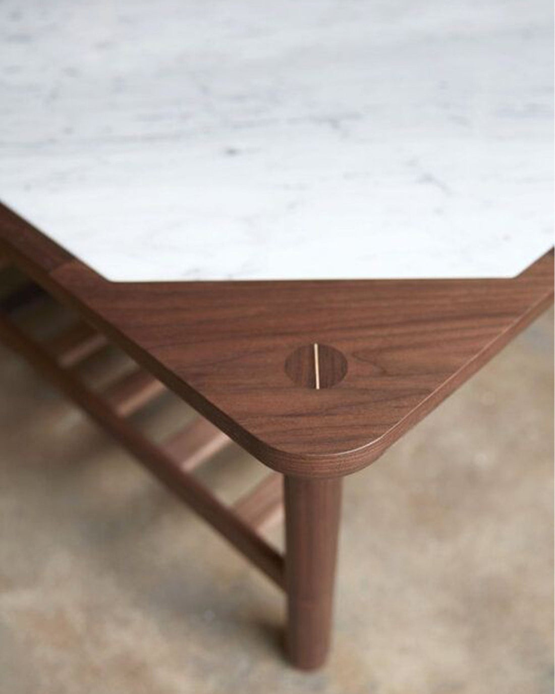Kargi Modern Coffee Table - Linerora