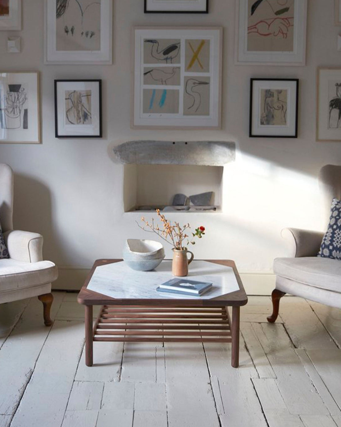 Kargi Modern Coffee Table - Linerora