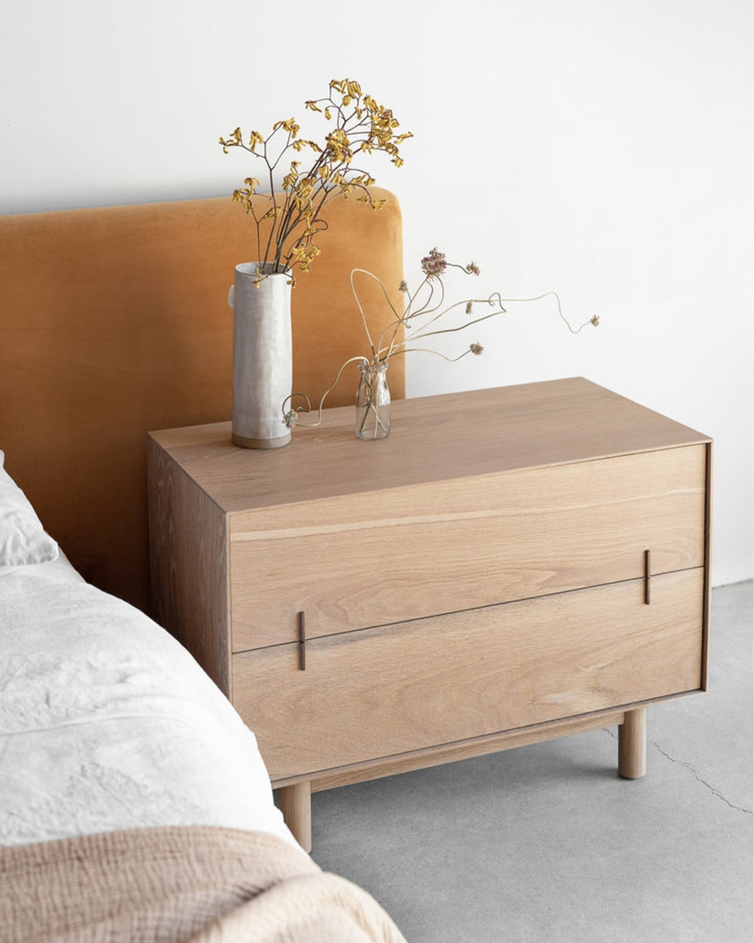 Knight Bedside Table - Linerora