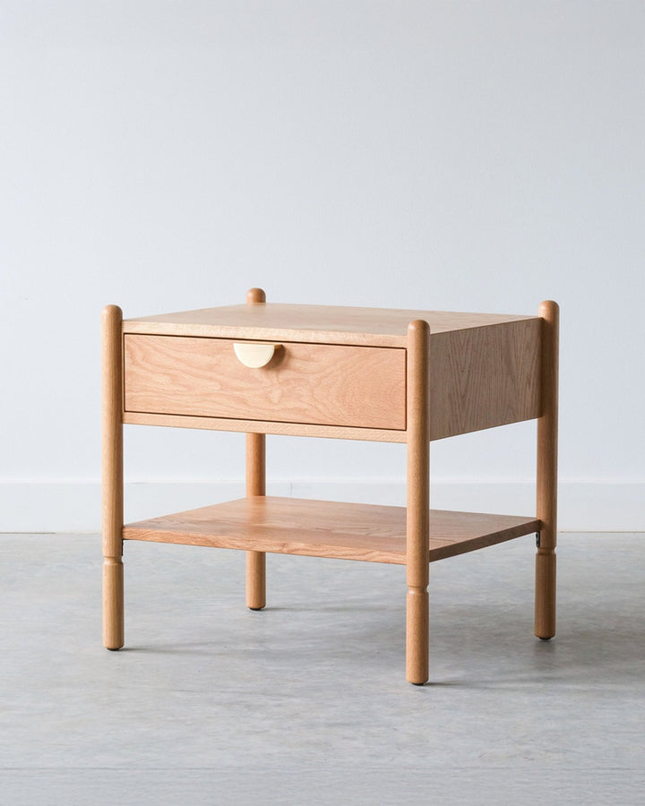 Lulu's Elegant Nightstand - Linerora