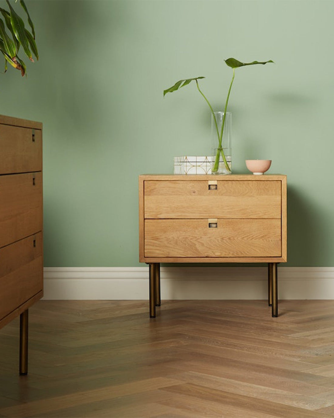 Matre Bedside Table - Linerora