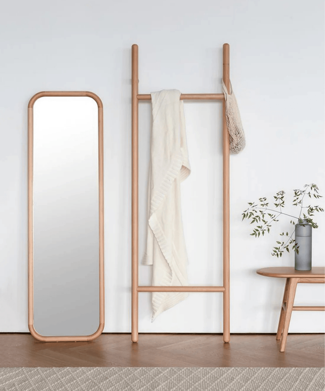 MUSK - Natural Solid Wood and Mirror Detailed Hanging Rack - Linerora