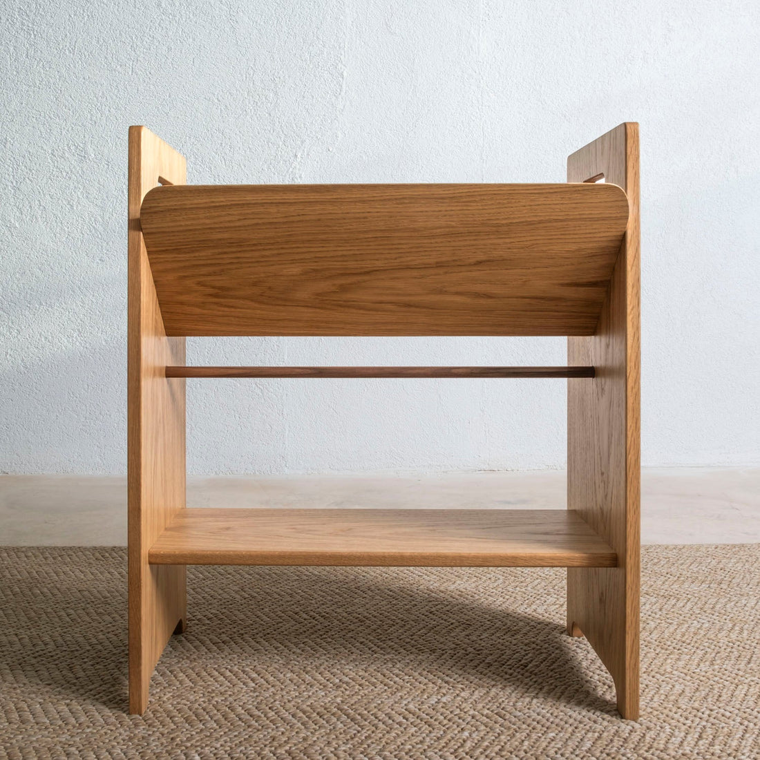 Oak Mage Magazine Holder - Linerora