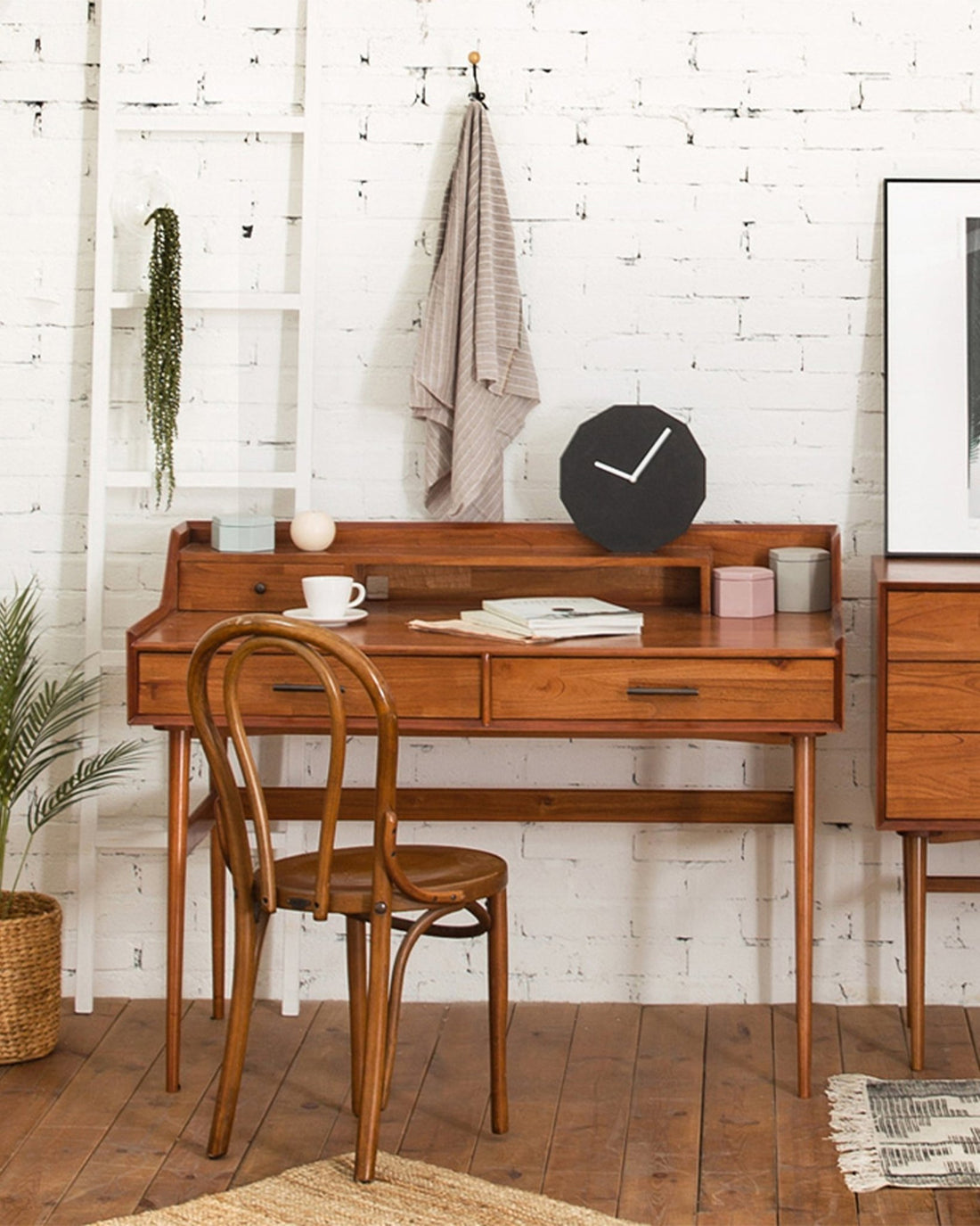 Sufi Inspired Work Desk - Linerora