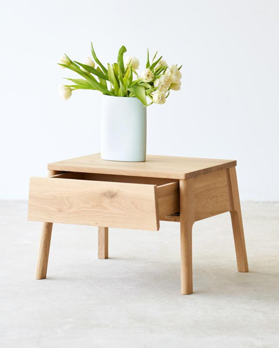 Zahir Bedside Table - Linerora